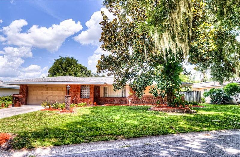 1st image of 804 Montclair Dr
