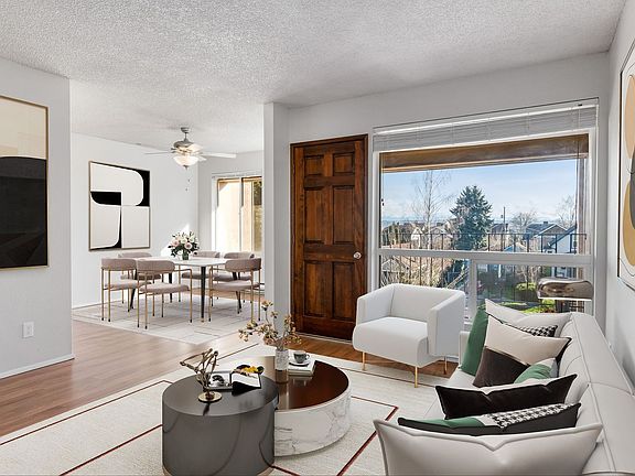 5th image of 3614 Wetmore Ave #3