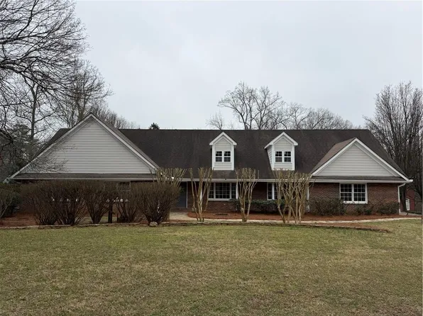 937 Hidden Falls Ln SE, Smyrna, GA 30082