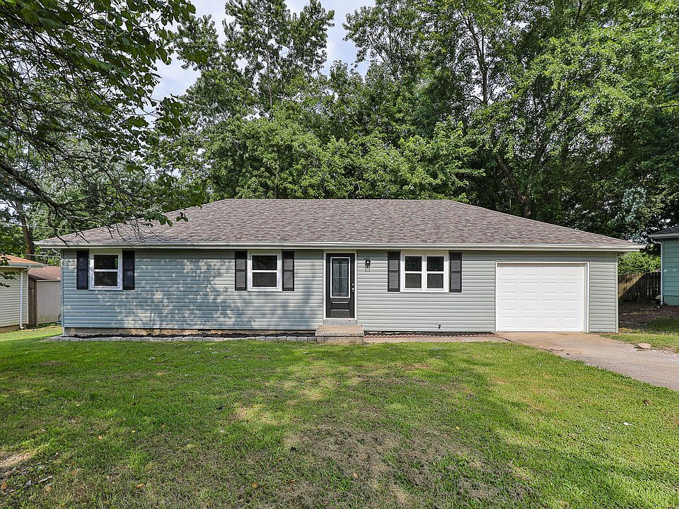 1st image of 803 Lone Oak Circle