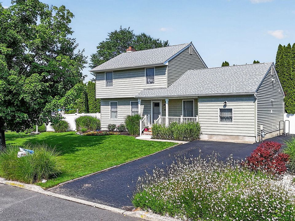 1st image of 43 Tremont Drive