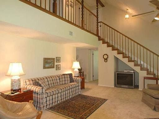 2nd image of 1112 WHITE PINE DR