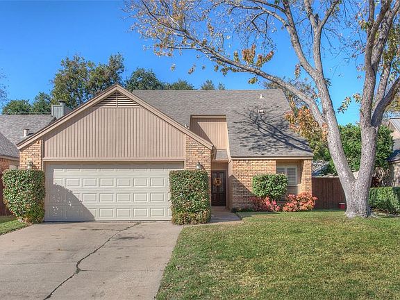 2nd image of 208 Casa Blanca Ave
