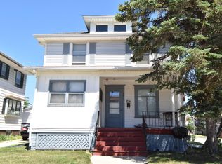 847 Hayes Ave, Racine, WI 53405