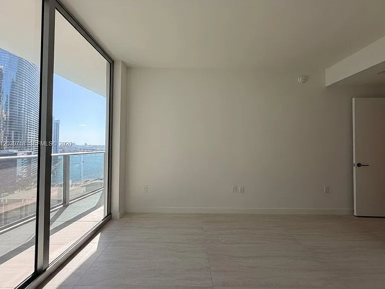 77 SE 5th St #1903 — Photo 10