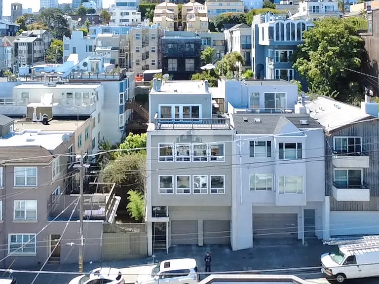 727 N Point St — Photo 12