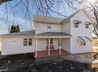 128 S Main St, Dickeyville, WI 53808