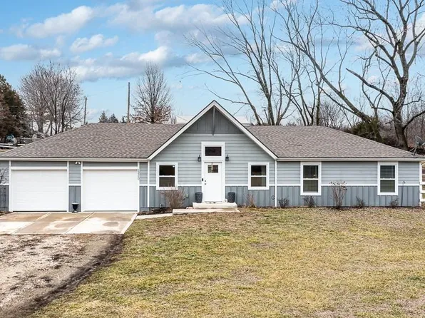 13550 158th St, Bonner Springs, KS 66012