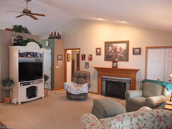 2nd image of 140 Vineyard Way