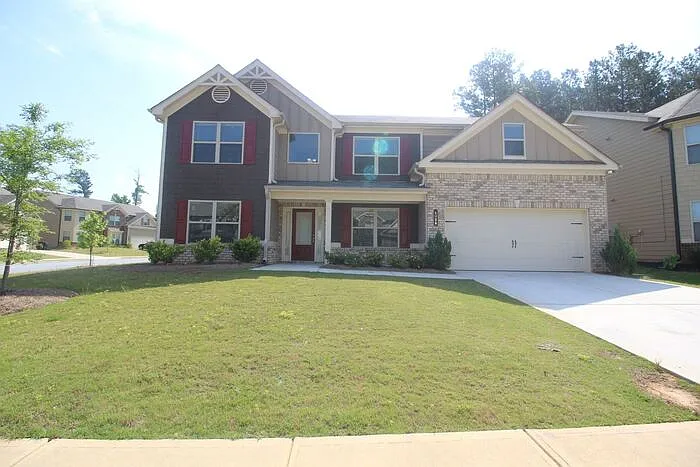 5 bed, 3.0 bath, 2847 sqft, $2,395 — Photo 1