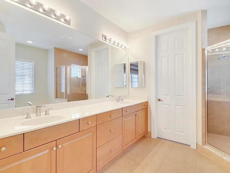 4790 Cadiz Cir — Photo 16