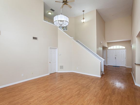 3rd image of 3079 Majestic Oaks Ln