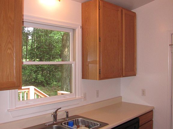 5th image of 485 Carodon Dr
