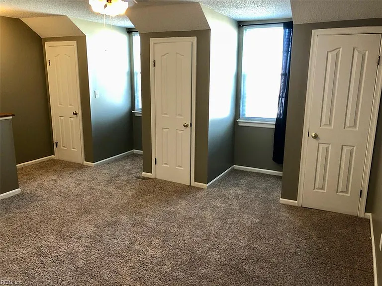 1505 Heritage Ave — Photo 19