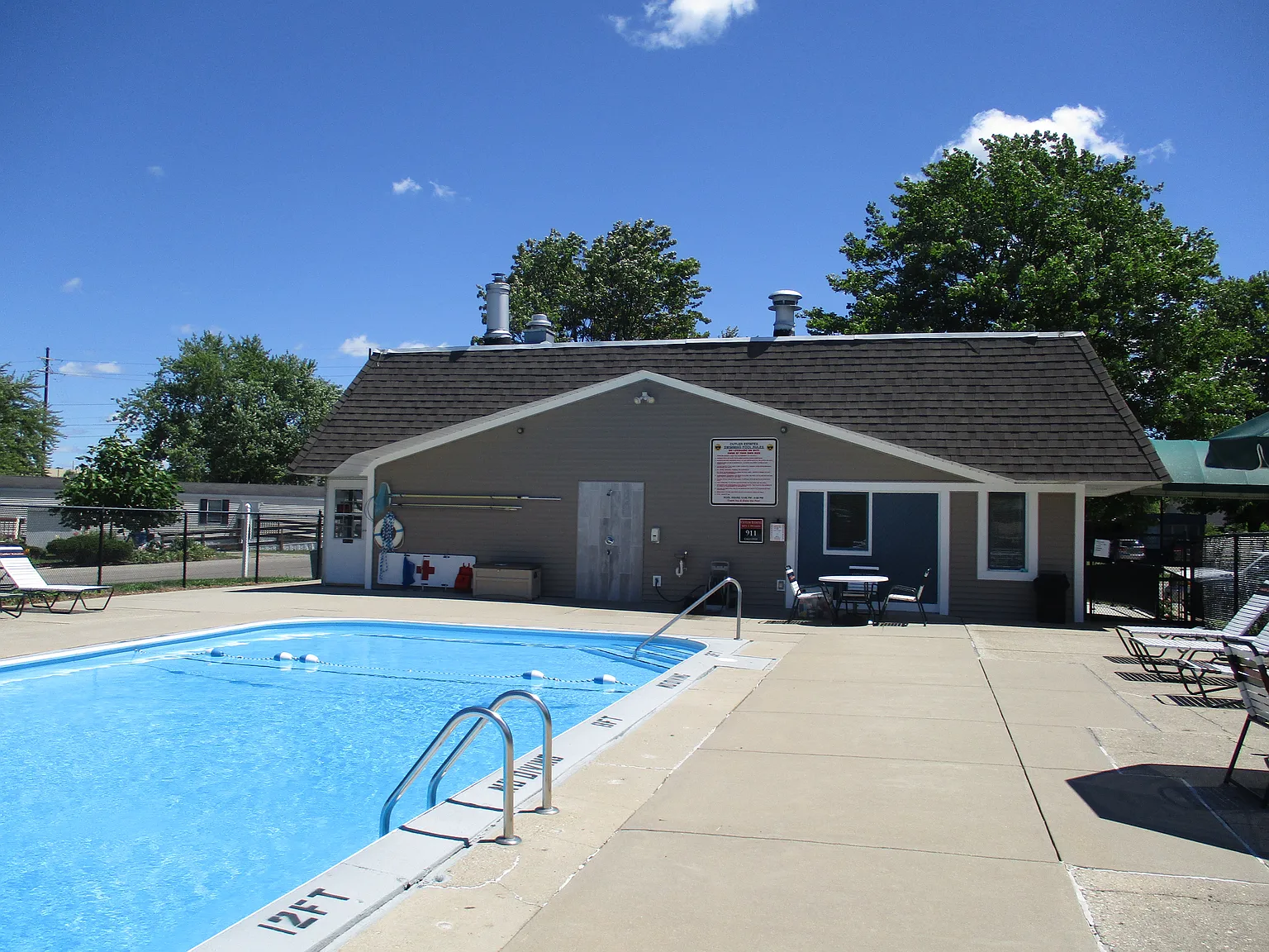 Cutler Estates — Photo 4