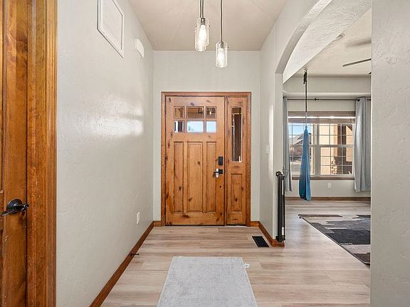 4th image of 781 Moores Diamond Dr