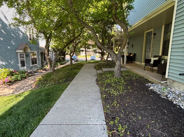 227 Derry Hill Ct #227, Mount Laurel, NJ 08054