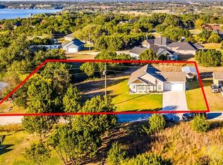 2607 Christine Dr, Granbury, TX 76048