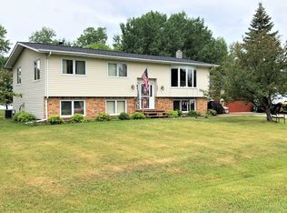1902 8th Ave E, International Falls, MN 56649