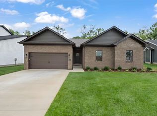 620 Pleasant Meadow Ln, Bowling Green, KY 42104