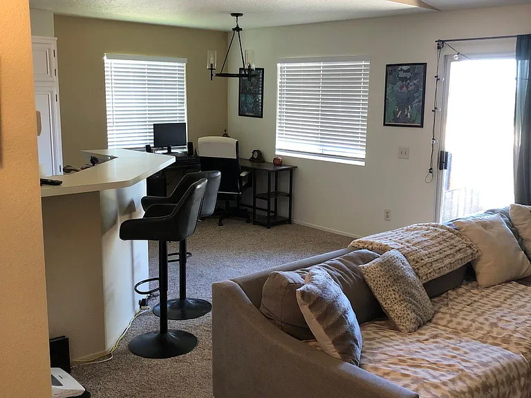2548 Avenida Del Vis #201 — Photo 19