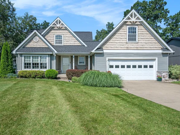 61672 Crystal Beach Dr, Sturgis, MI 49091