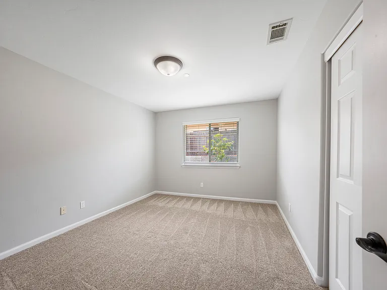 204 Brunos Ct — Photo 17