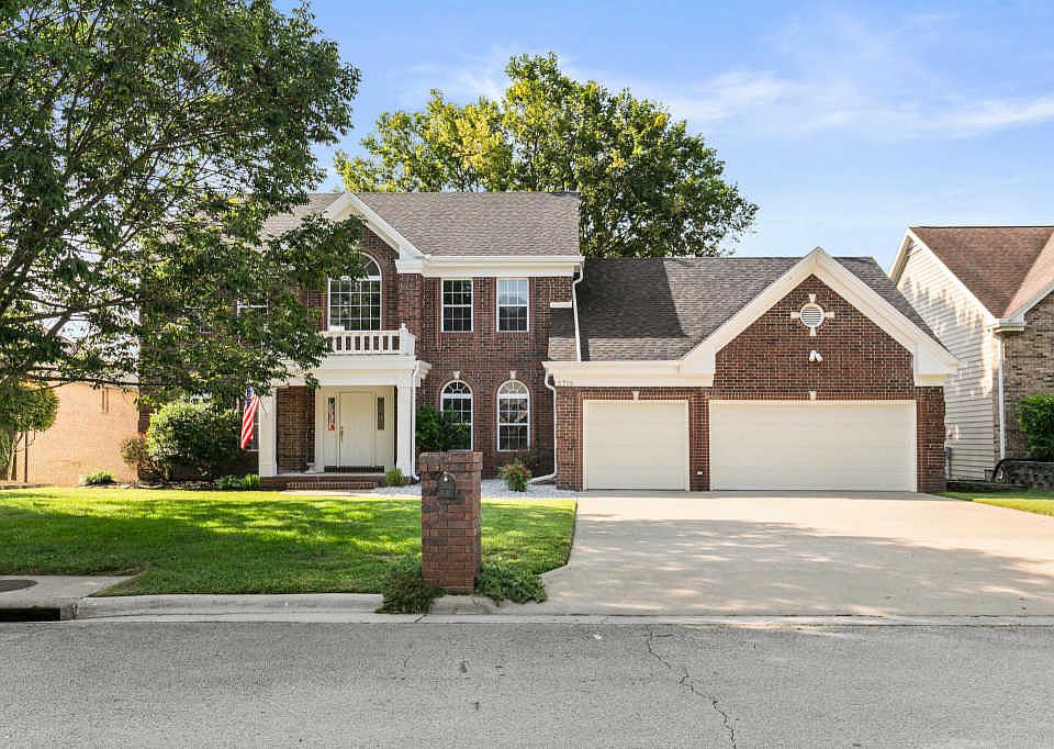 1st image of 2718 E Shady Glen Dr