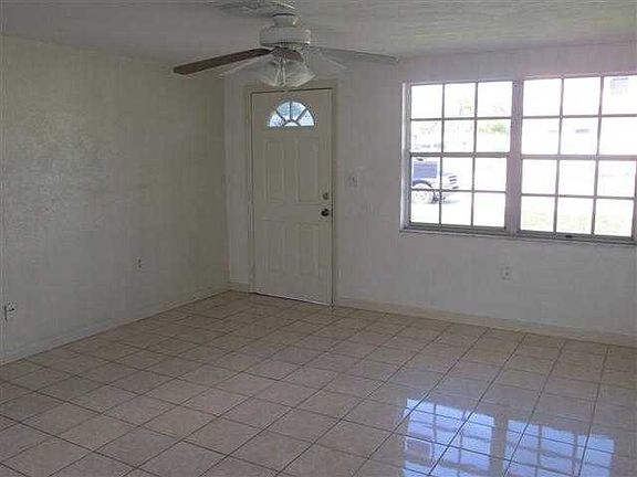 2nd image of 13929 Muriel Ave