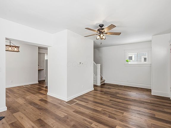 5th image of 576 Girard Ave