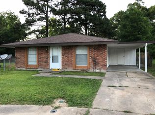411 Treetop Cir, Lafayette, LA 70501