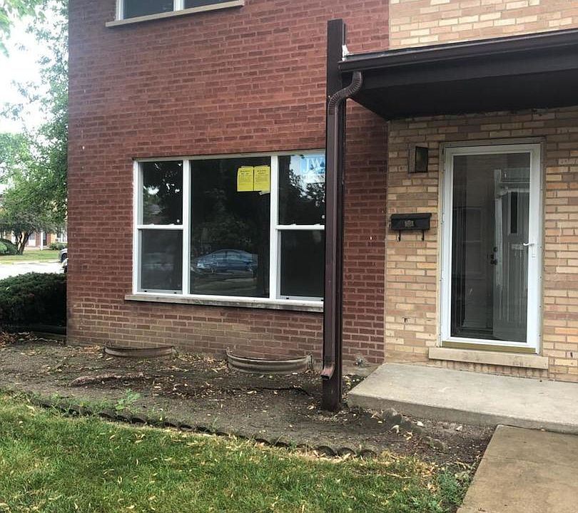 213 Linn Ct North Aurora IL Zillow