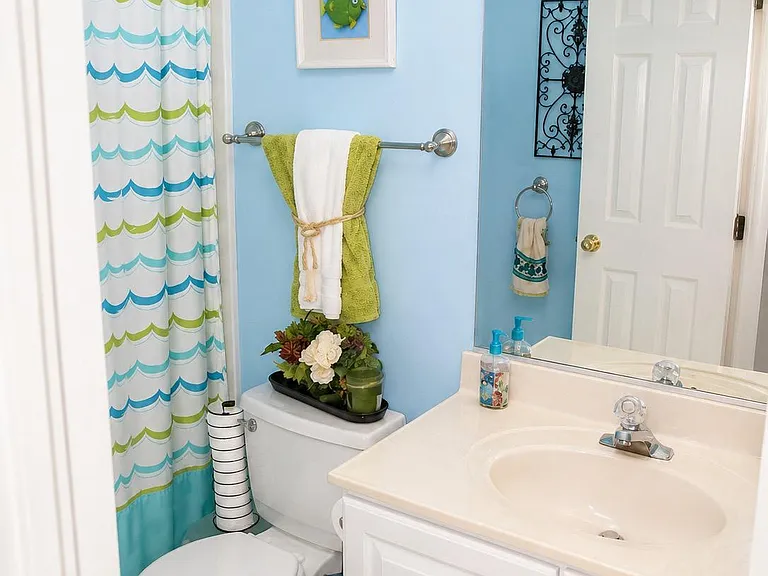 7506 Burdette Way — Photo 13