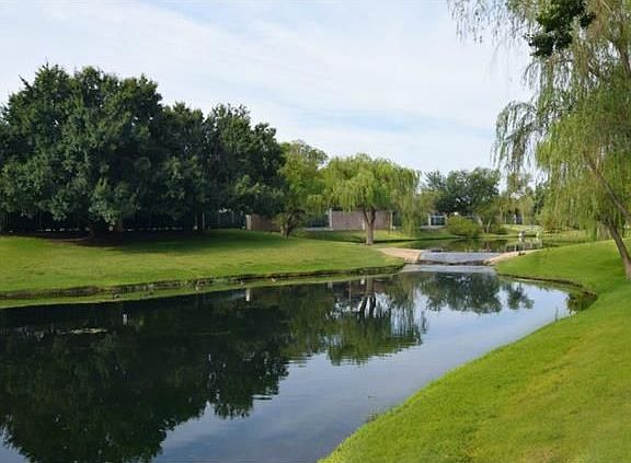 5th image of 5900 Turtle Creek Dr
