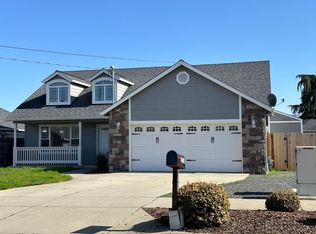 1519 Thomas Rd, Medford, OR 97501
