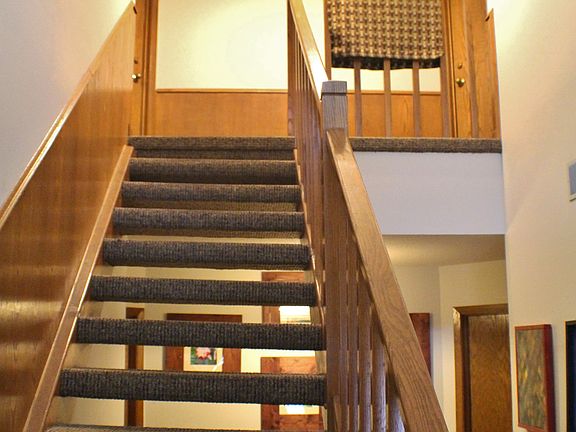 3rd image of 130 Teton Ln APT 8