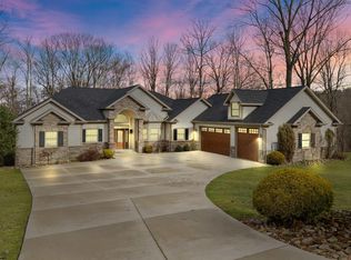 2063 Anna Furnace Cir, Morgantown, WV 26508