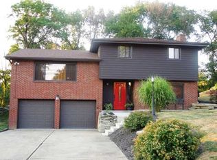 107 Greenlea Dr, Coraopolis, PA 15108