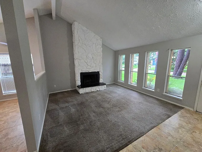 7026 Foxfield Ln — Photo 10
