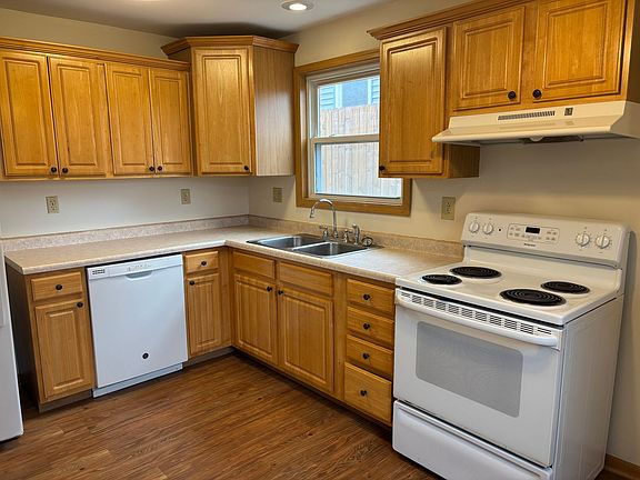 3rd image of 1114 4th St #313-319
