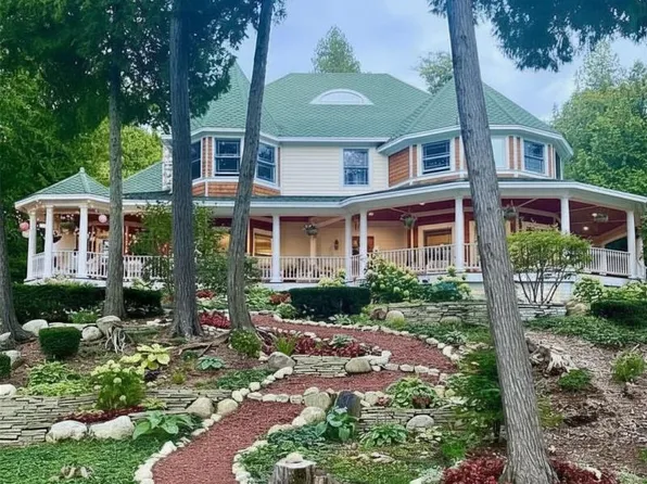 4177 Pine Cove Ln, Mackinac Island, MI 49757