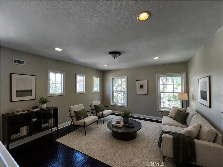 50 Lyon Rdg — Photo 14