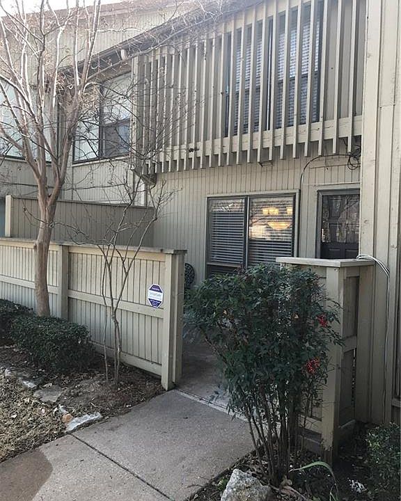 1st image of 1460 Creekview Ct