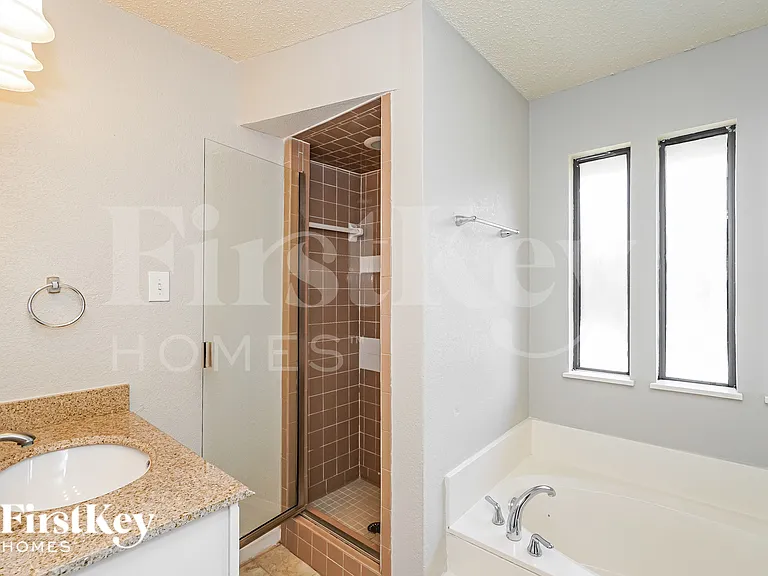 6476 Sudbury Way — Photo 12