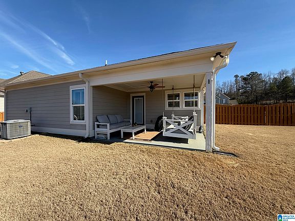 5th image of 4155 Gardenia Ln