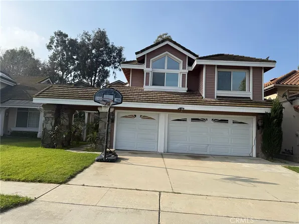 2220 Bloomfield Ln, Corona, CA 92882