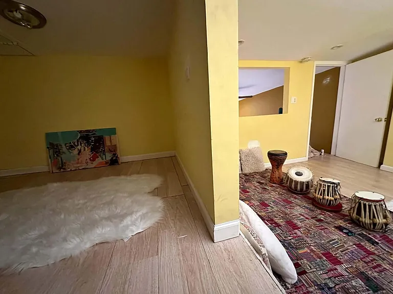 278 Cornelia St #2B — Photo 6