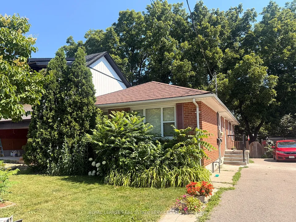 19 Academy Rd #1