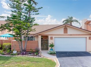 6413 Royal Woods Dr, Fort Myers, FL 33908