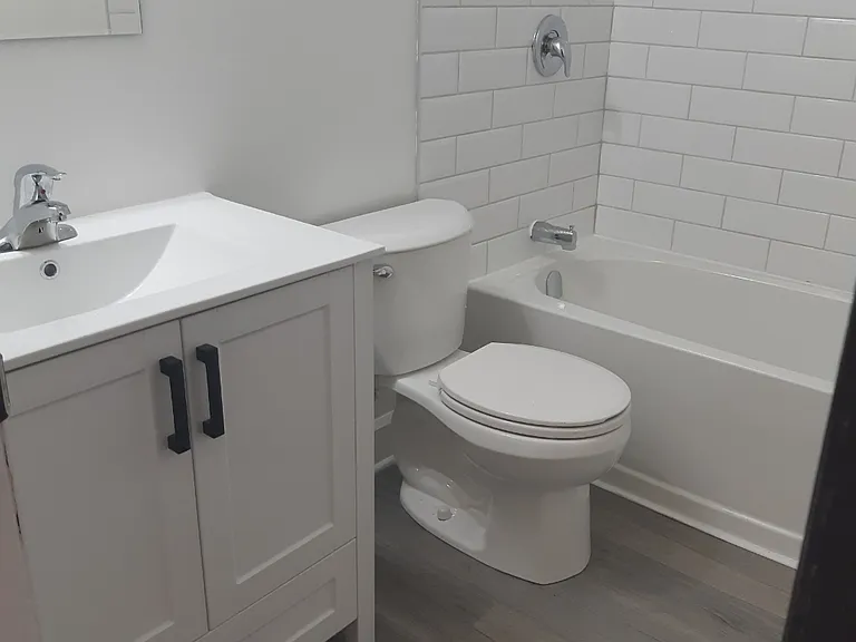 32 Washburn St #12 — Photo 1